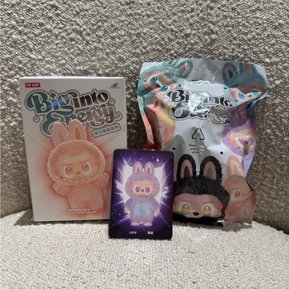 Pop Mart 🩵🩷💜Big Into Energy V3. (LUCK) - Picture 1 of 4